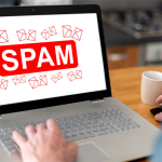 スパム(SPAM)とは ?その由来や対処方法、SNSでの被害例もご紹介!