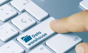 DWH(データウェアハウス)とは何か?特徴や活用事例を徹底解説!