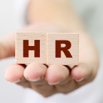 【人事部必見!】いまさら聞けないHRとは?人事部との役割の違いや業務内容を分かりやすく紹介!