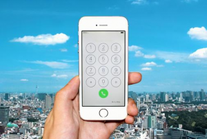 個人事業主（フリーランス）で仕事用の電話を持ちたい場合どうしたらいい？おすすめの方法を紹介