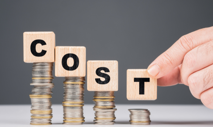 コスト